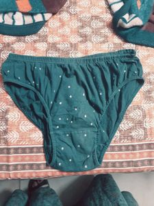 preloved polka dot