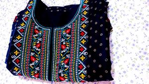 Embroidered Kurtawith Sare