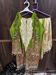 Elegant Green Embroidered Kurta Set