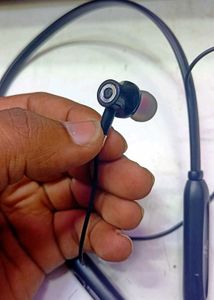 Bluetooth Neckband Earphone