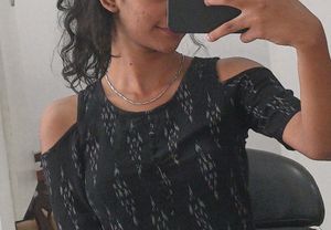 Women Black Printed Kurti