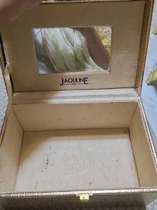 Jaquiline USA vanity Box