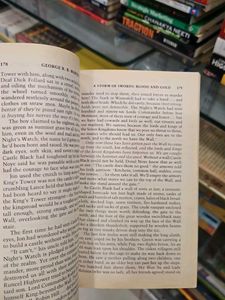 A Strom Of Swords By George R.R