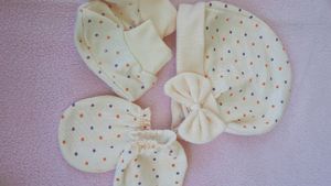 8 Set Cap,booties And Mittens Combo