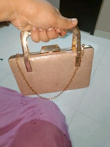GOLD SLING BAG FOR PARTIES❣️
