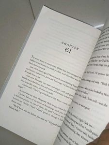 A Court Of Mist &amp; Fury Sarah J Maas