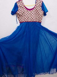 Elegant Blue Embroidered Kurta
