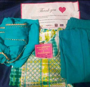 🌺3 Kurta Sets 💚💜🌺