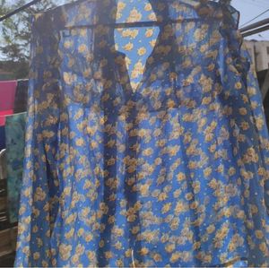 Floral Ruffle Blouse💙🩵🌸🌷