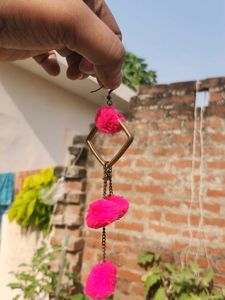 earing and hair accessory