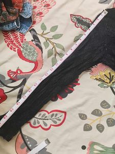 Chic Black Lace Top – Elegant &amp; Versatile