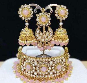 Pink Kundan Jewelry Set