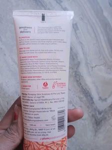 Plum Saffron Face Wash