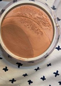 Compact powder &amp; Bronzer