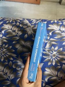 The American Roommate Experiment Book
