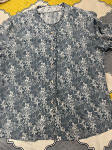 printed light grey shirt