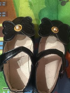 Black Bow Flats