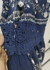 SHEIN Guipure Lace Insert Split Floral Maxi Cami