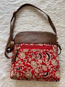 Women Red And Brown Printed Slingbag