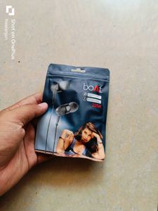 boAt 225A Earphones - New in Package!
