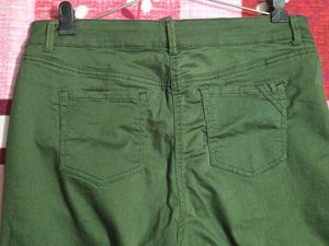 Green Women Shorts Half Pant