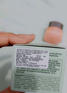 Clinique Moisture Surge SPF 25