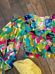 Colorful Ballon Sleev Crop Top