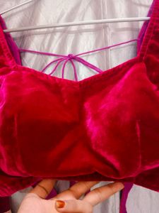 Sale !!Rose-pink Embroidery Lahenga-choli