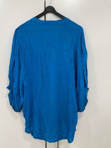 🌊 Electric Blue Crinkled V-Neck Tunic Blouse ✨