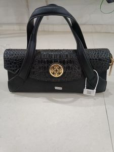 PARFOIS Black Croc-Embossed Handbag