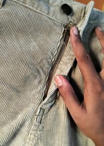 Off White Flare Jeans❤️