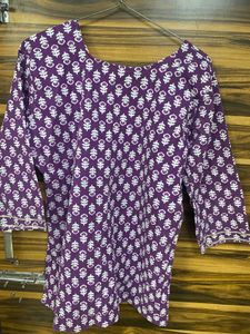 Simple But Beautiful Short Kurti 💜
