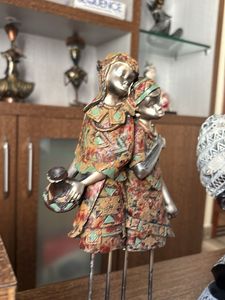 Figurine Statue