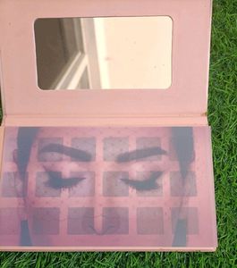 New Nude Eyeshadow Palette