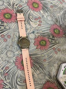 Giftable PINDOW watch