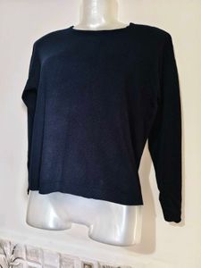 🎄Buy 1, Get 1 Free🎁Navy Blue Knit Sweater M/ L