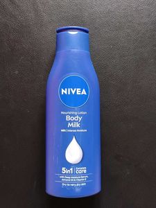 Nivea Nourishing Body Milk Lotion