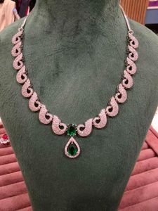 Zircon Green Stone Necklace Set