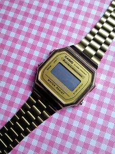 Caiso Vintage Series Gold Watch
