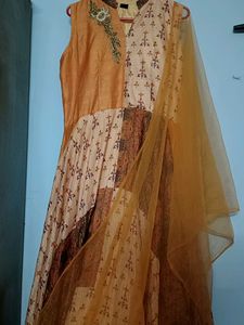 Stylish Gown 🪙