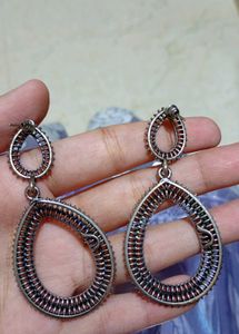 Elegant Teardrop Dangle Earrings