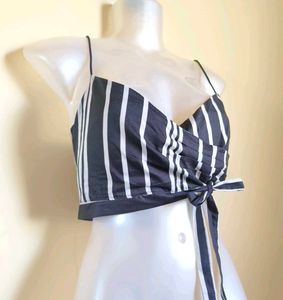 🎁Buy 2 Get 1 Free🎁Striped Tie-Front Crop Top