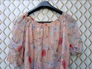 New With Tag Floral Korean Off shoulder Top