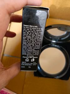 Lakme Wet And Dry Compact