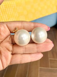 Pearl Stud Earrings (big)