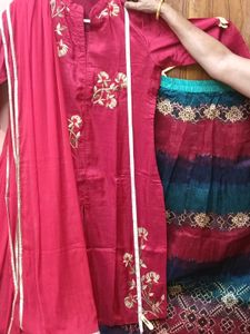 Ghagra set with top+bottom+dupatta - Like new
