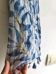 Leaf Print Stole