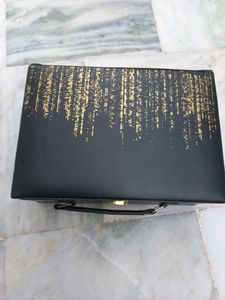 Lakme Black Vanity Box
