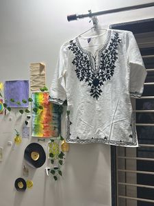 White Embroidered Kurta