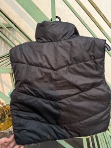 Womens sleeveless jacket used